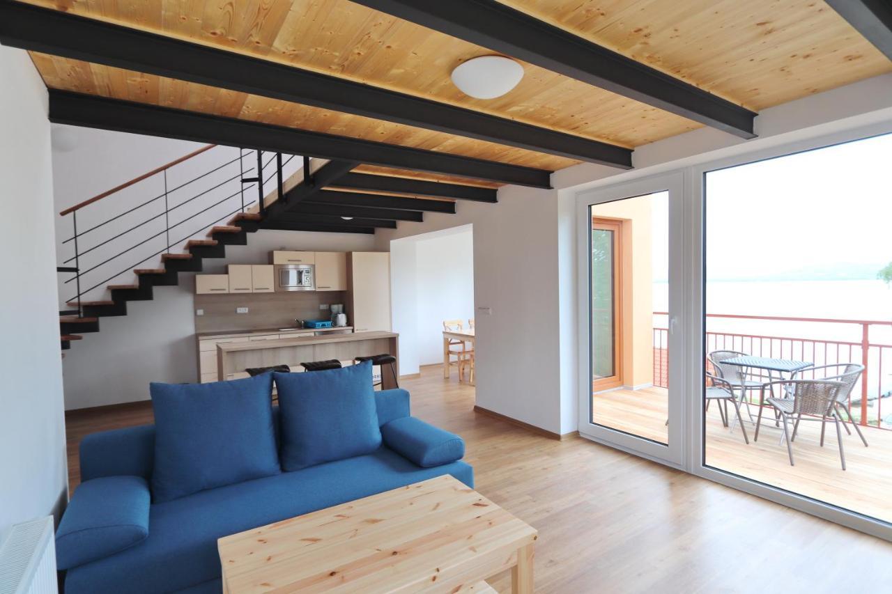 Apartman Vanessa II แชร์นาฟ โปชูมาวี ภายนอก รูปภาพ